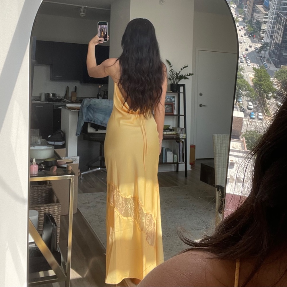 Meshi Maxi Dress in Butter size xs - Picture 5 of 5
